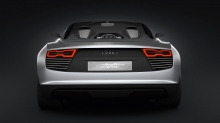 Audi e-tron Spyder, вид сзади